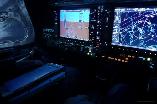 ifr-nightflight_cockpit